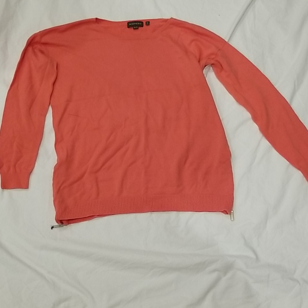 Cashmere coral sweater